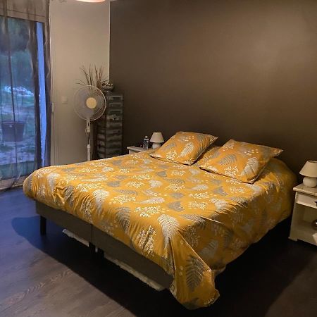 La halte chambre chez l habitant Bonnes  Esterno foto